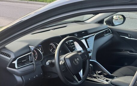 Toyota Camry, 2020 год, 2 550 000 рублей, 8 фотография