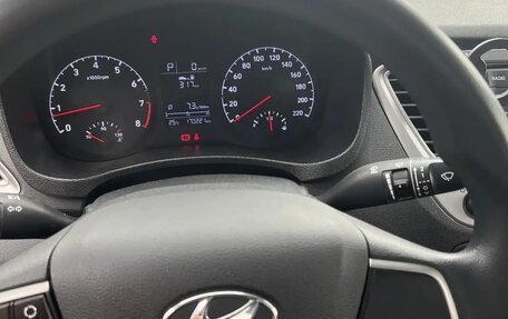 Hyundai Solaris II рестайлинг, 2019 год, 1 080 000 рублей, 2 фотография