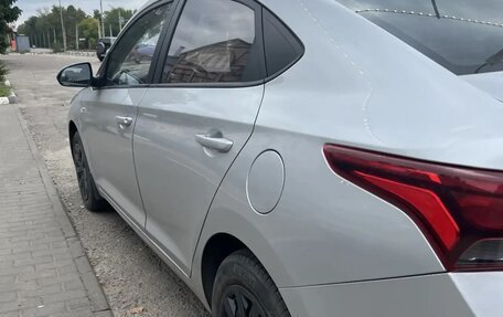Hyundai Solaris II рестайлинг, 2019 год, 1 080 000 рублей, 6 фотография