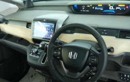 Honda Freed II, 2019 год, 1 699 000 рублей, 10 фотография