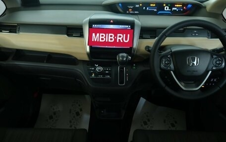 Honda Freed II, 2019 год, 1 699 000 рублей, 13 фотография