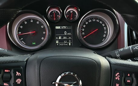 Opel Astra J, 2013 год, 950 000 рублей, 6 фотография