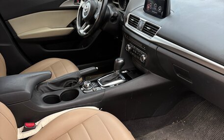 Mazda 3, 2016 год, 1 630 000 рублей, 21 фотография
