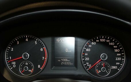 Volkswagen Jetta VI, 2011 год, 950 000 рублей, 23 фотография