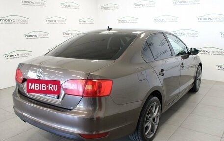 Volkswagen Jetta VI, 2011 год, 950 000 рублей, 13 фотография