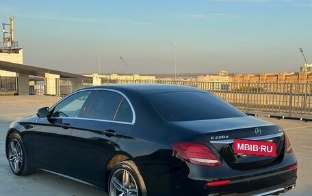 Mercedes-Benz E-Класс, 2018 год, 3 590 000 рублей, 3 фотография