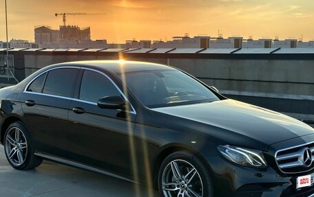 Mercedes-Benz E-Класс, 2018 год, 3 590 000 рублей, 8 фотография