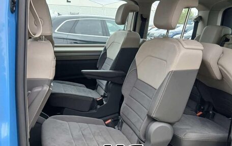 Volkswagen Multivan, 2023 год, 5 150 000 рублей, 10 фотография