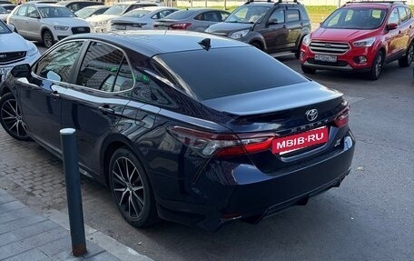 Toyota Camry, 2022 год, 1 975 645 рублей, 2 фотография