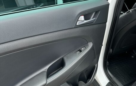 Hyundai Tucson III, 2017 год, 2 250 000 рублей, 26 фотография