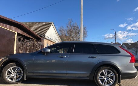 Volvo V90 Cross Country I рестайлинг, 2019 год, 3 250 000 рублей, 1 фотография
