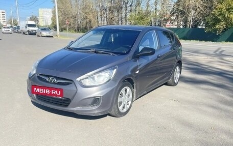 Hyundai Solaris II рестайлинг, 2012 год, 760 000 рублей, 2 фотография