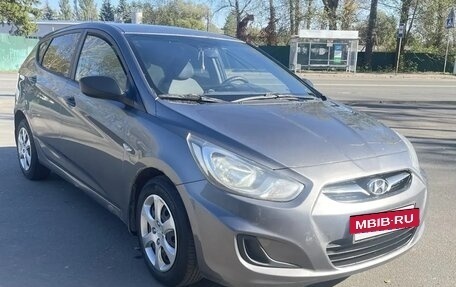 Hyundai Solaris II рестайлинг, 2012 год, 760 000 рублей, 4 фотография