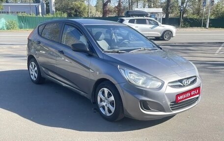 Hyundai Solaris II рестайлинг, 2012 год, 760 000 рублей, 7 фотография