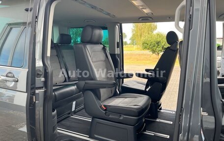Volkswagen Multivan T6 рестайлинг, 2022 год, 6 800 000 рублей, 11 фотография