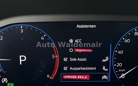 Volkswagen Multivan T6 рестайлинг, 2022 год, 6 800 000 рублей, 10 фотография