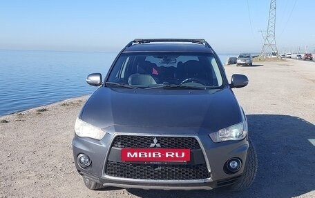 Mitsubishi Outlander III рестайлинг 3, 2011 год, 1 250 000 рублей, 3 фотография