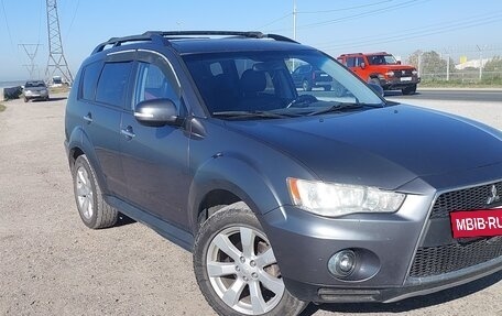 Mitsubishi Outlander III рестайлинг 3, 2011 год, 1 250 000 рублей, 4 фотография