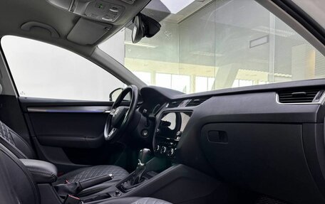 Skoda Octavia, 2018 год, 1 995 000 рублей, 13 фотография