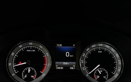 Skoda Octavia, 2018 год, 1 995 000 рублей, 16 фотография