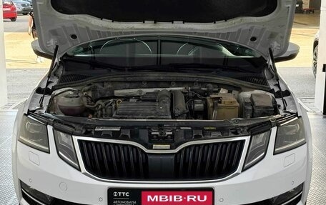 Skoda Octavia, 2018 год, 1 995 000 рублей, 11 фотография