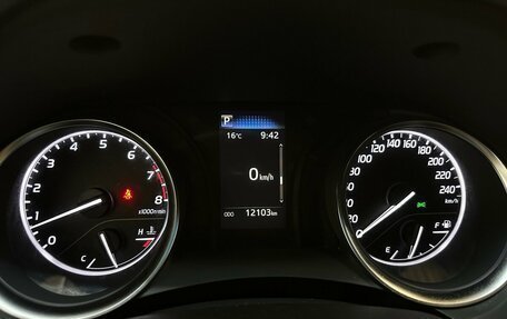 Toyota Camry, 2021 год, 2 990 000 рублей, 6 фотография