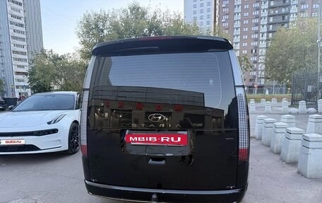 Hyundai Staria, 2022 год, 5 500 000 рублей, 2 фотография