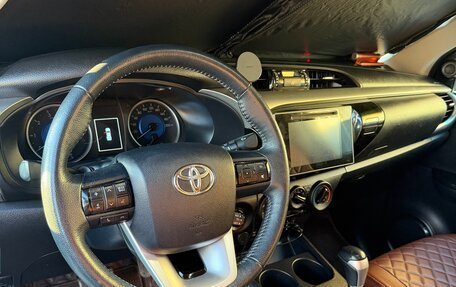 Toyota Hilux VIII, 2018 год, 4 500 000 рублей, 5 фотография