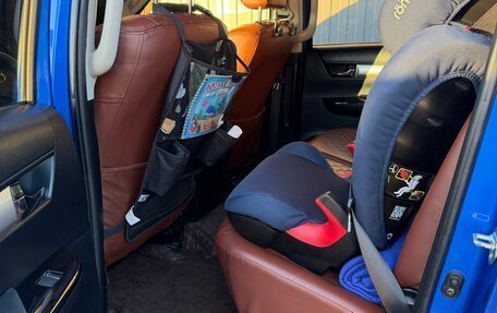 Toyota Hilux VIII, 2018 год, 4 500 000 рублей, 7 фотография