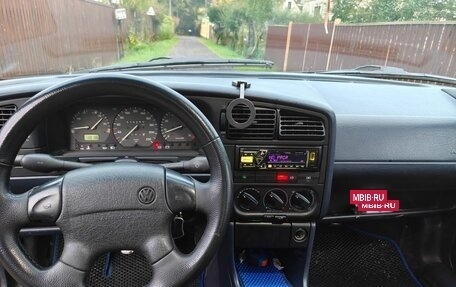 Volkswagen Passat B4, 1994 год, 250 000 рублей, 5 фотография
