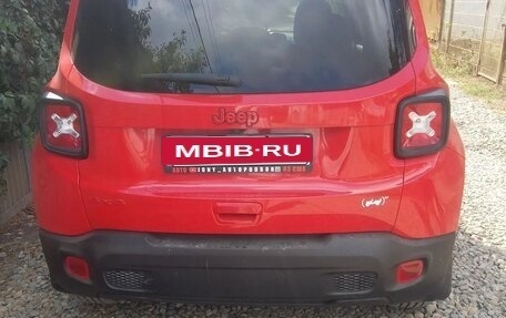 Jeep Renegade I рестайлинг, 2022 год, 2 300 000 рублей, 2 фотография