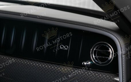 Rolls-Royce Cullinan, 2025 год, 64 500 000 рублей, 16 фотография
