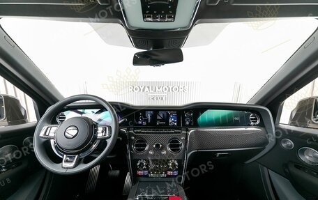 Rolls-Royce Cullinan, 2025 год, 64 500 000 рублей, 8 фотография