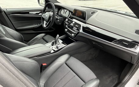 BMW 5 серия, 2017 год, 2 850 000 рублей, 10 фотография