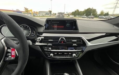 BMW 5 серия, 2017 год, 2 850 000 рублей, 13 фотография