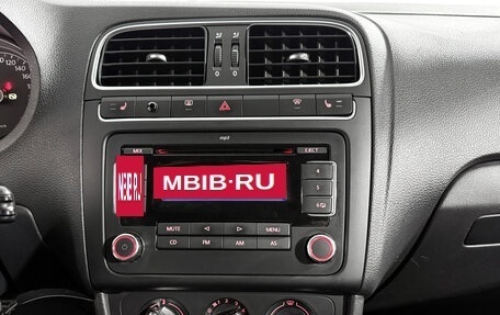 Volkswagen Polo VI (EU Market), 2011 год, 489 000 рублей, 17 фотография