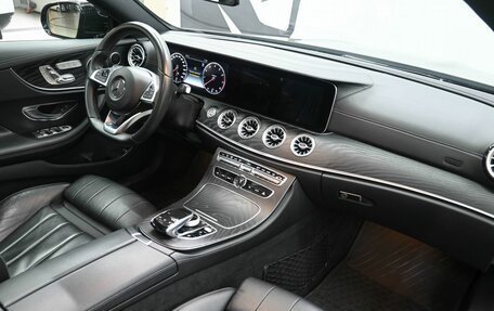 Mercedes-Benz E-Класс, 2018 год, 3 649 900 рублей, 10 фотография