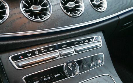Mercedes-Benz E-Класс, 2018 год, 3 649 900 рублей, 24 фотография