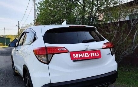 Honda Vezel, 2022 год, 1 720 000 рублей, 4 фотография