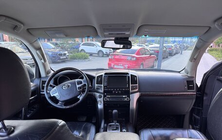 Toyota Land Cruiser 200, 2012 год, 2 500 000 рублей, 9 фотография