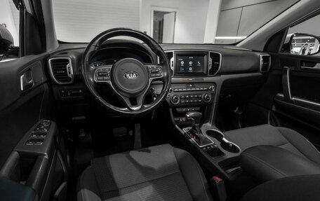 KIA Sportage IV рестайлинг, 2018 год, 2 095 000 рублей, 7 фотография
