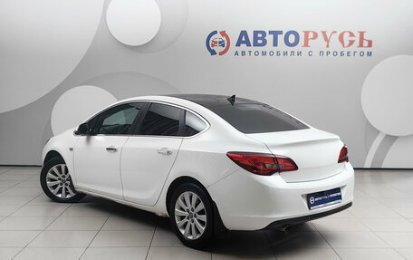 Opel Astra J, 2013 год, 585 000 рублей, 2 фотография