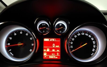 Opel Astra J, 2013 год, 585 000 рублей, 10 фотография
