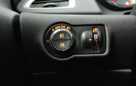 Opel Astra J, 2013 год, 585 000 рублей, 22 фотография