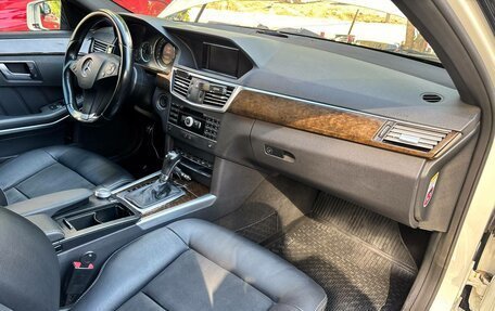 Mercedes-Benz E-Класс, 2011 год, 1 375 000 рублей, 15 фотография