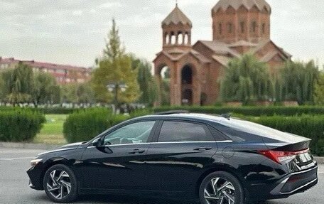 Hyundai Elantra, 2023 год, 1 780 000 рублей, 6 фотография