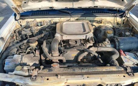 Nissan NP300, 2011 год, 950 000 рублей, 6 фотография