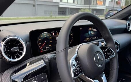 Mercedes-Benz A-Класс, 2022 год, 1 750 000 рублей, 8 фотография