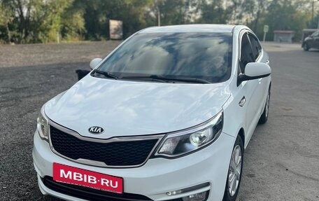 KIA Rio III рестайлинг, 2016 год, 1 170 000 рублей, 2 фотография