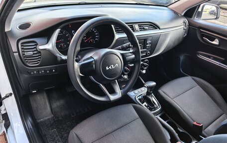 KIA Rio IV, 2022 год, 1 699 000 рублей, 5 фотография